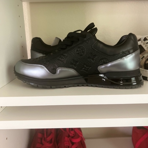 Louis Vuitton Men Sneakers Size 8 - Picture 7 of 10